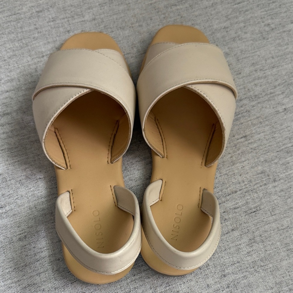 NWOT Nisolo Cream Women's Sandals - Picture 3 of 7